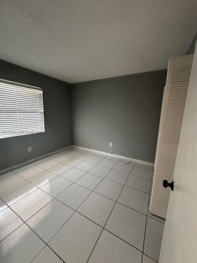 20800 NE 8th Ct , Unit 105-17, Miami, FL 33179 Photo