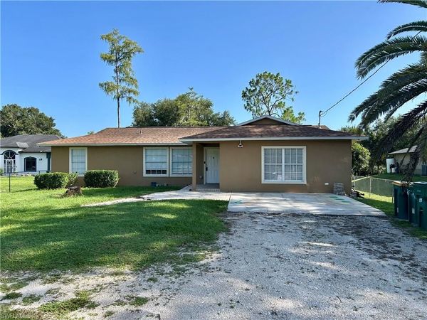 2430 Golden Gate BLVD E, NAPLES, FL 34117