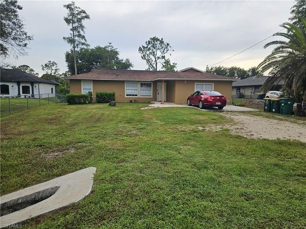 2430 Golden Gate BLVD E, NAPLES, FL 34120