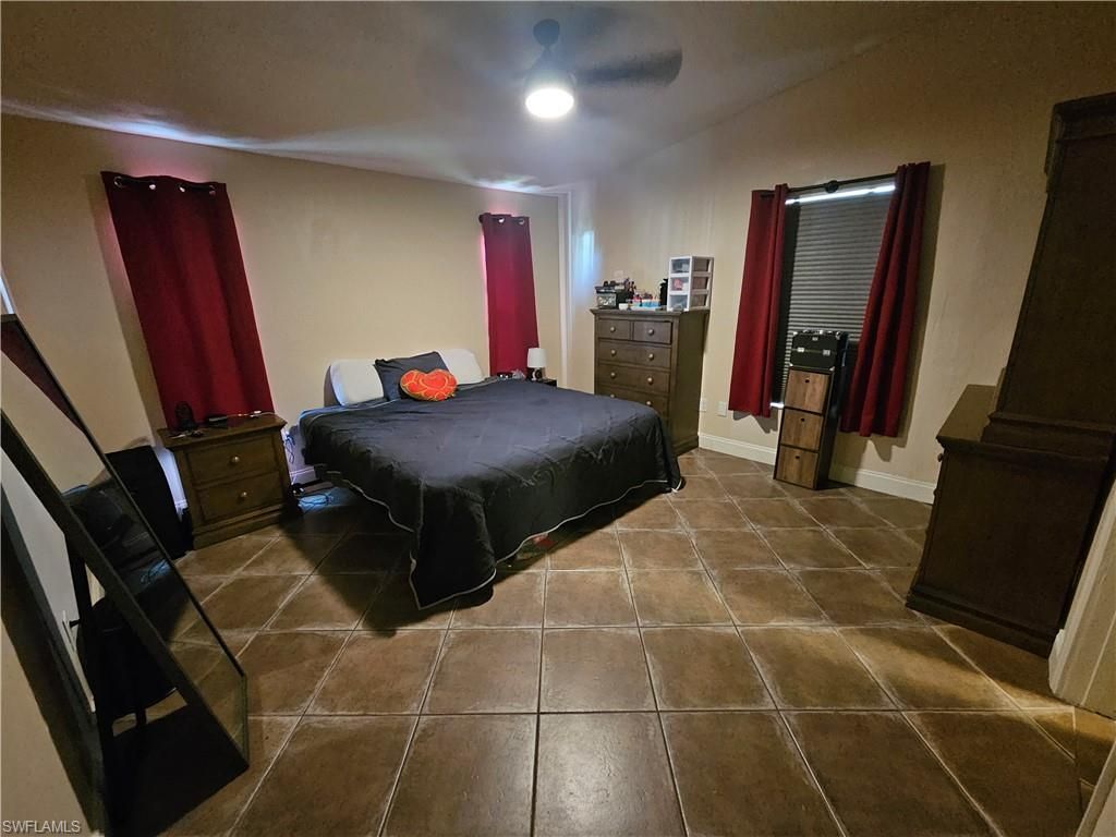 2430 Golden Gate Blvd E, Naples, FL 34120 Photo