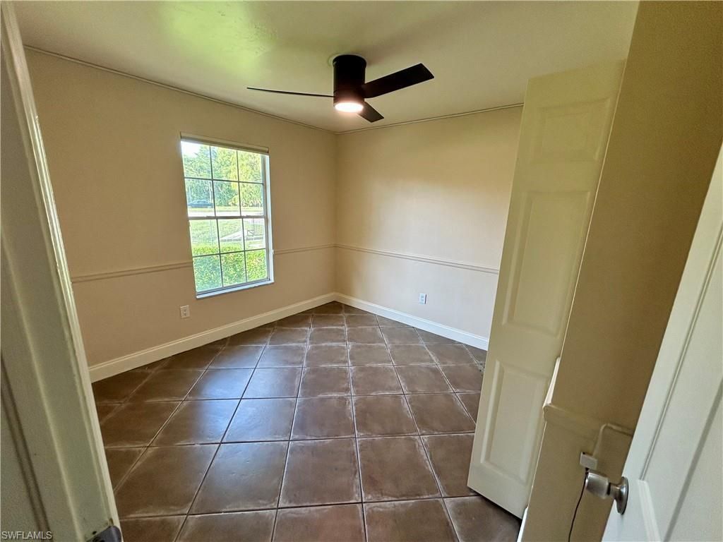 2430 Golden Gate Blvd E, Naples, FL 34117 Photo