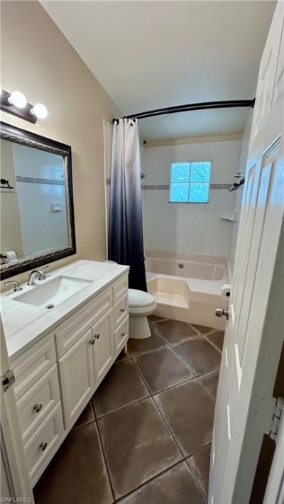 2430 Golden Gate Blvd E, Naples, FL 34117 Photo