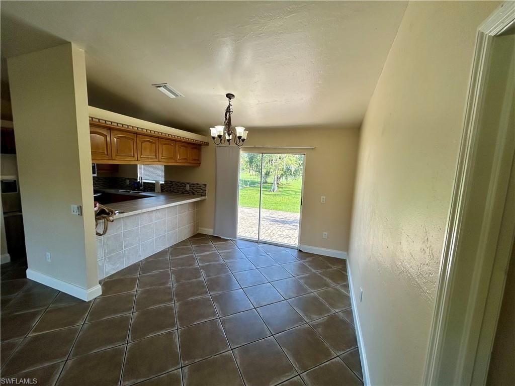 2430 Golden Gate Blvd E, Naples, FL 34117 Photo