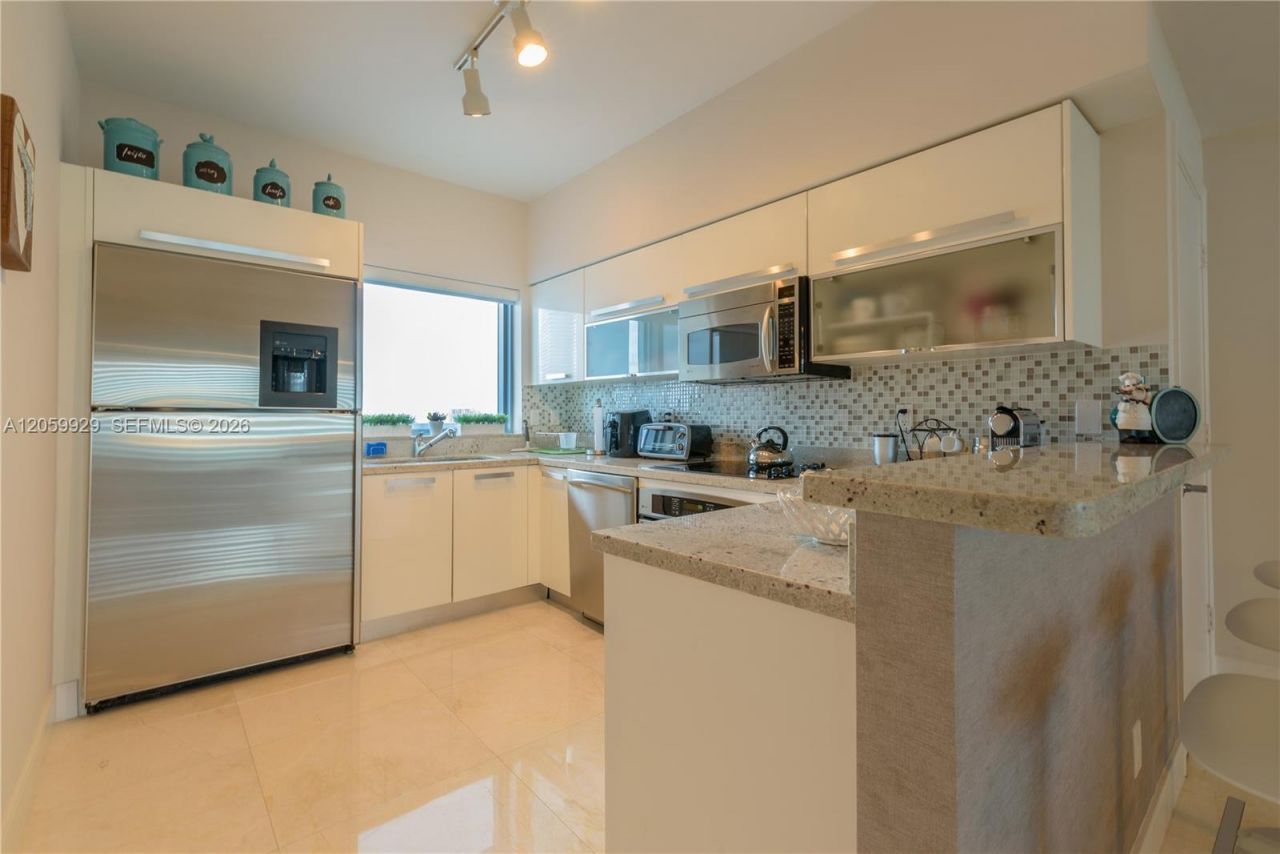 601 NE 36th St, Unit 2507, Miami, FL 33137 Photo