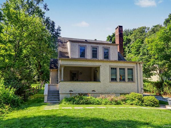 82 Douglas Road , Unit B, Chappaqua, NY 10514