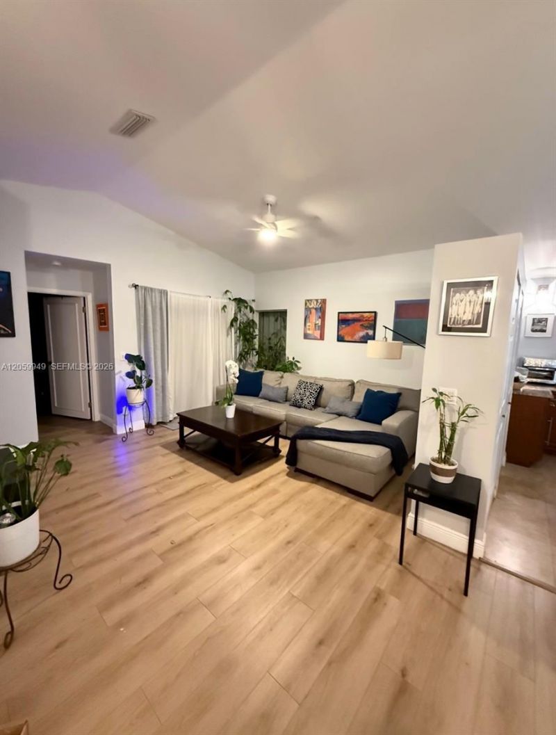 17225 NW 7th St, Pembroke Pines, FL 33029 Photo