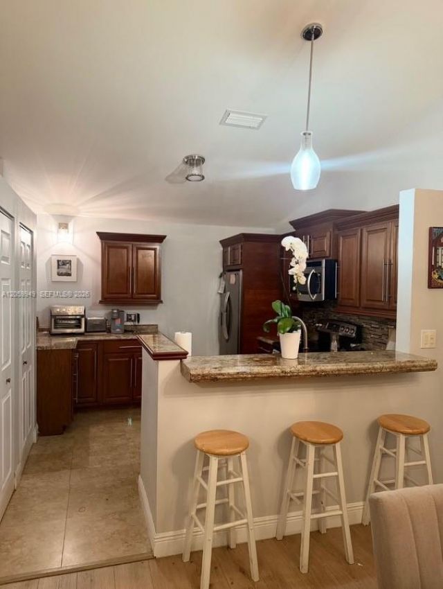 17225 NW 7th St, Pembroke Pines, FL 33029 Photo