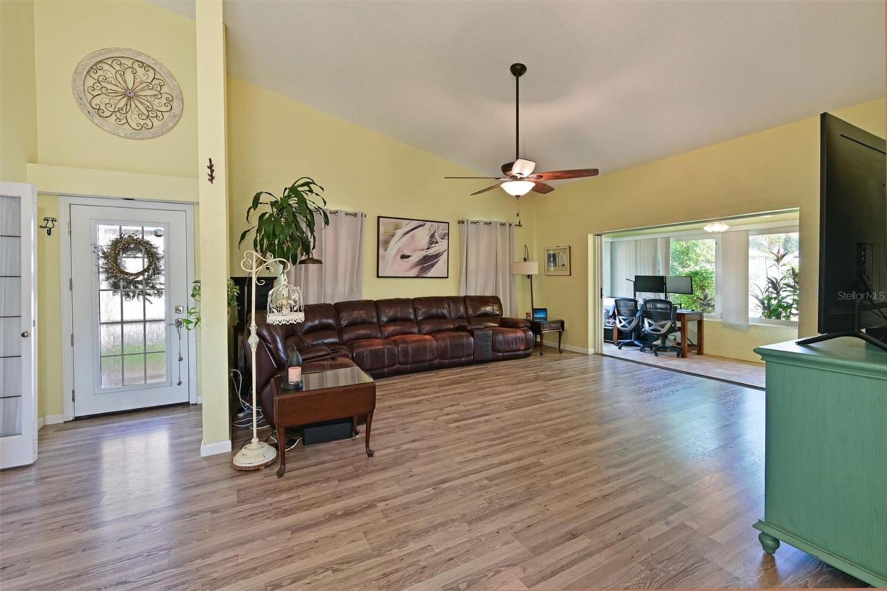 4427 Murfield Drive E, Bradenton, FL 34203 Photo
