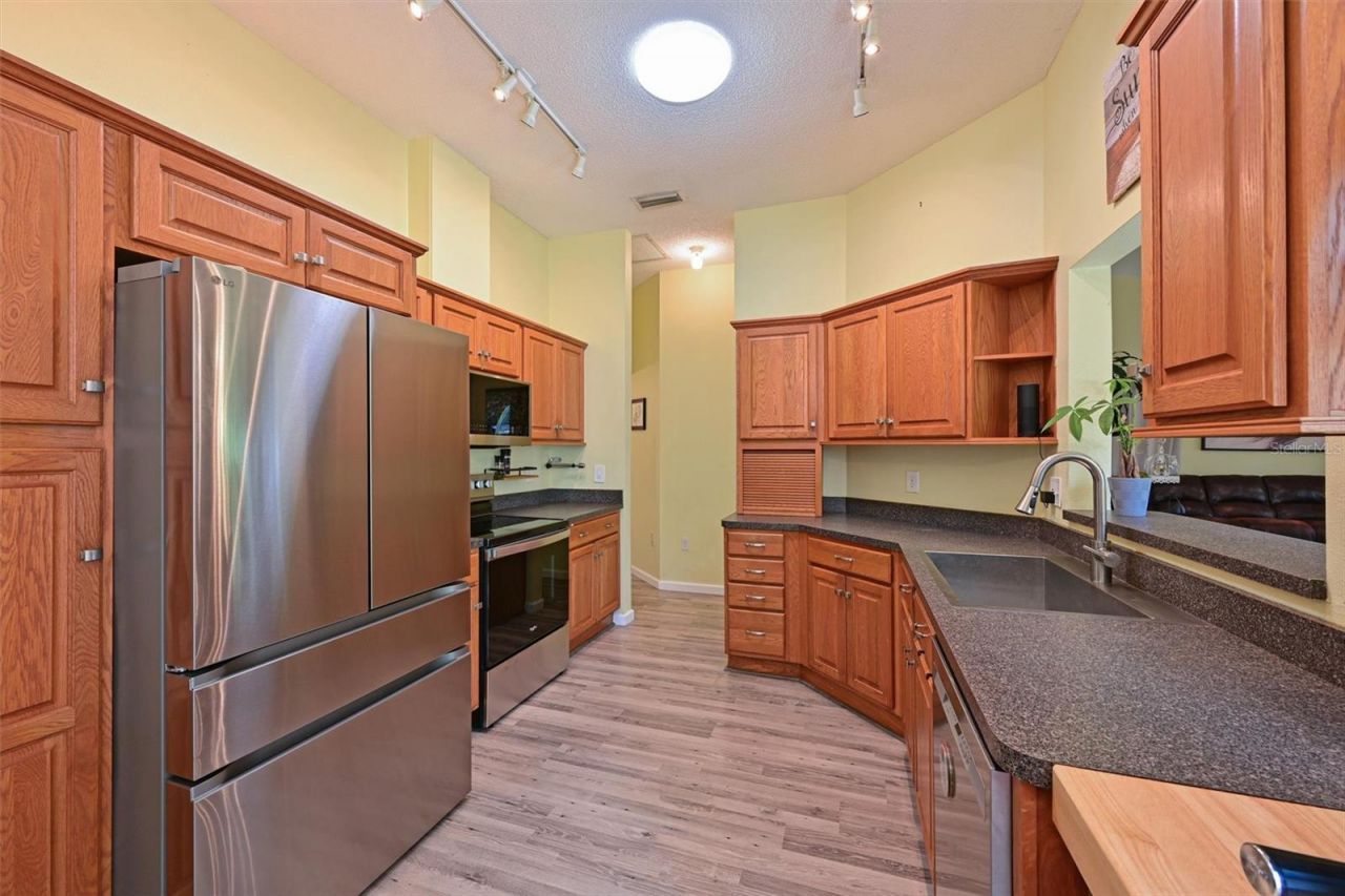 4427 Murfield Drive E, Bradenton, FL 34203 Photo