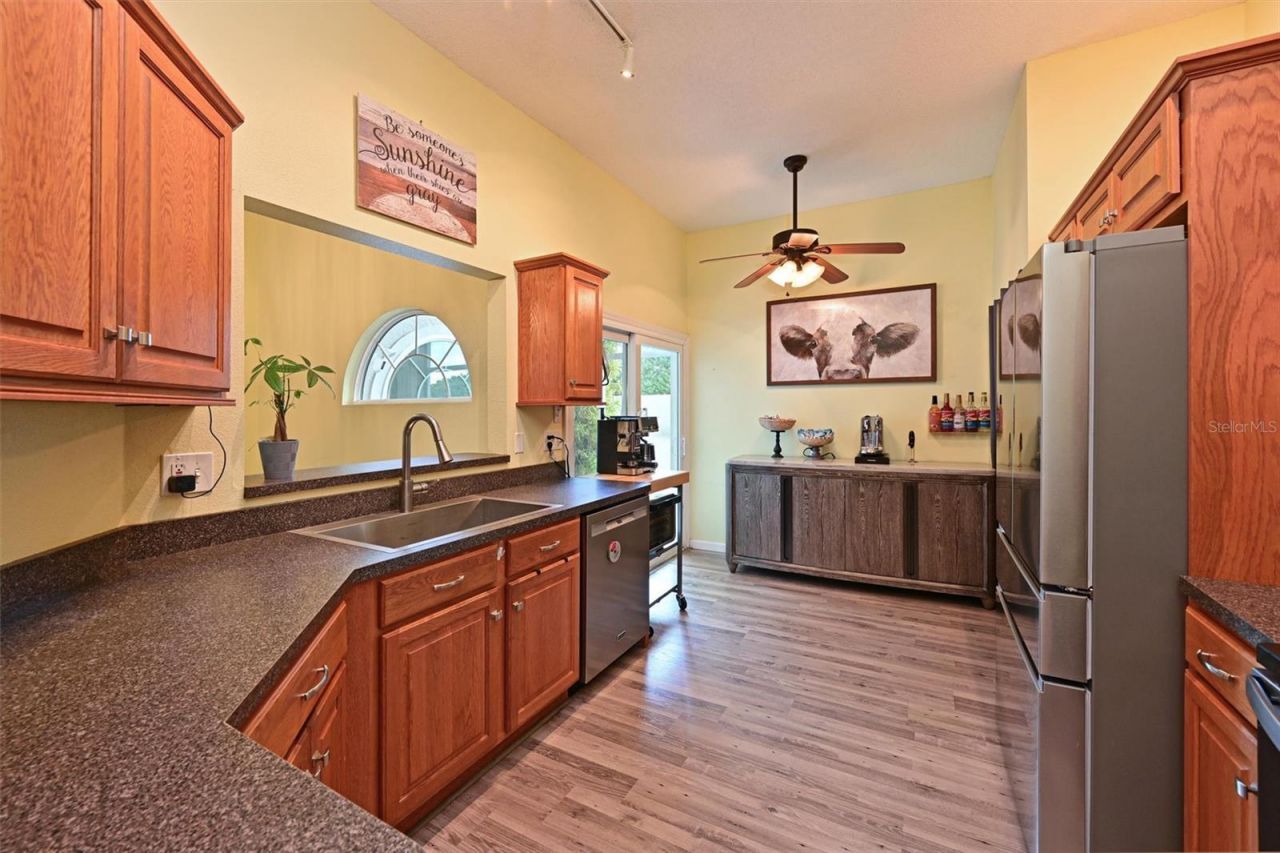 4427 Murfield Drive E, Bradenton, FL 34203 Photo