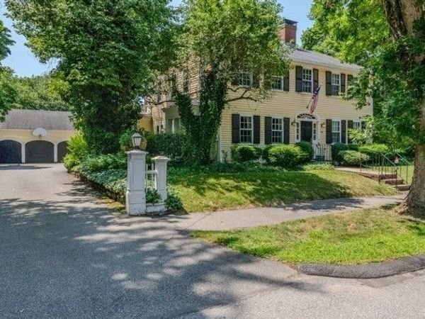49 Salem St, Andover, MA 01810