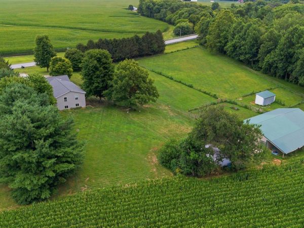 382 N US Highway 421, Delphi, IN 46923