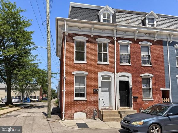 131 E MAPLE STREET , YORK, PA 17401