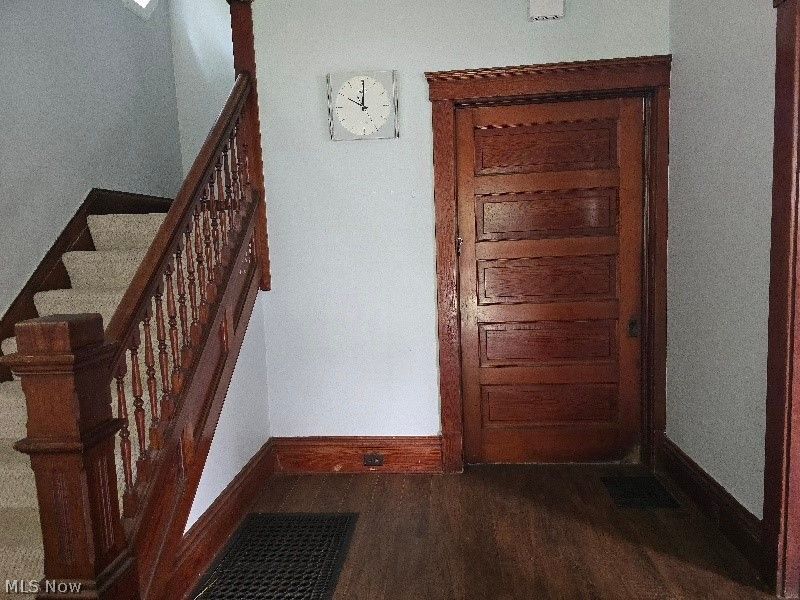 355 12th, Elyria, OH 44035 Photo 5