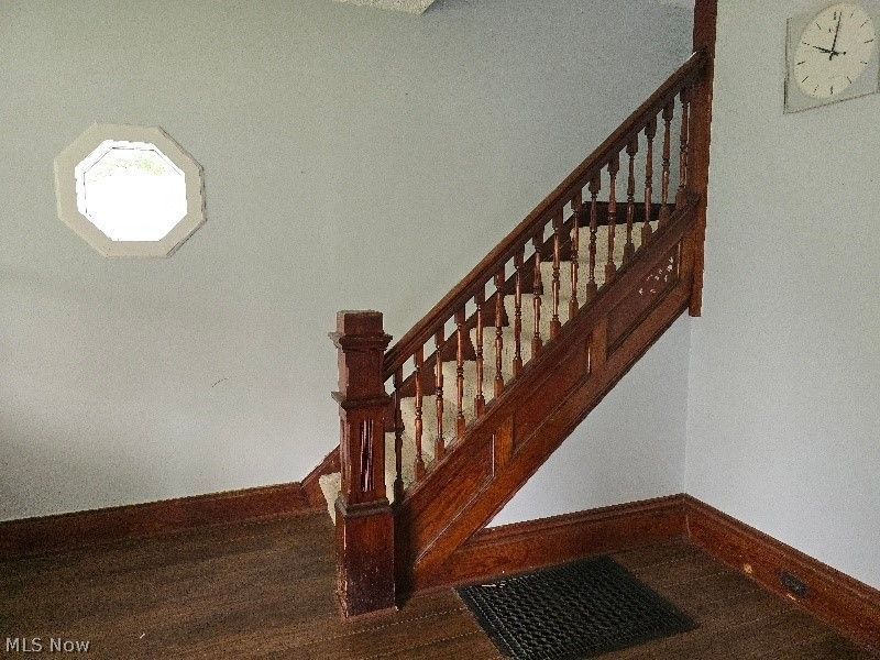 355 12th, Elyria, OH 44035 Photo 6
