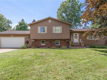 457 S Colonial Drive, Cortland, OH 44410