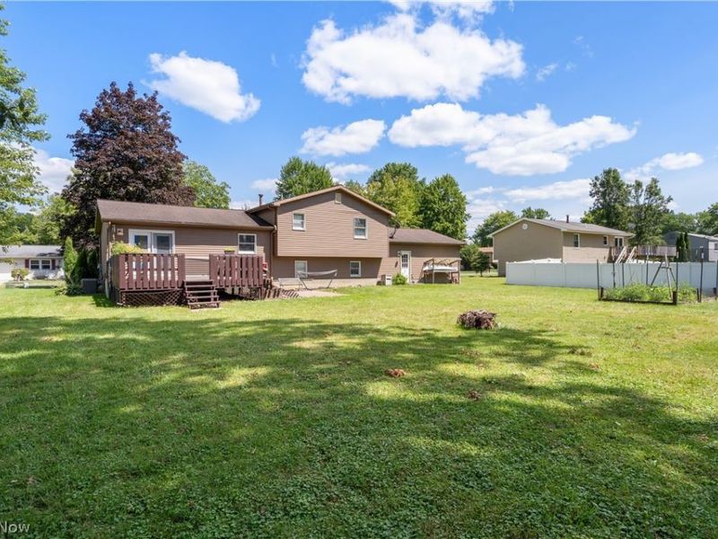 457 S Colonial Drive, Cortland, OH 44410 Photo 24