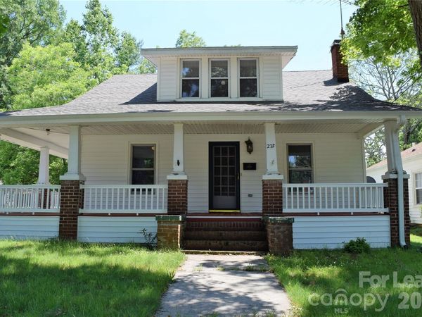 223 Maple Street, Statesville, NC 28677