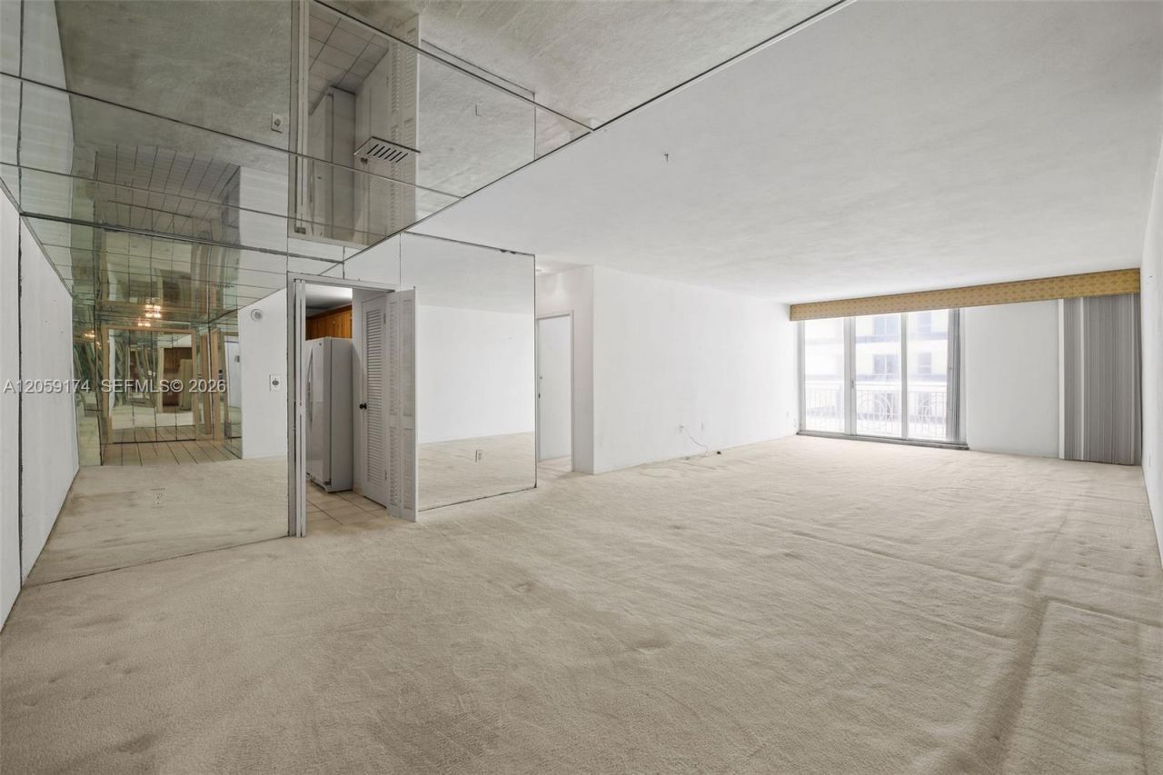 5825 Collins Ave, Unit 12H, Miami Beach, FL 33140 Photo