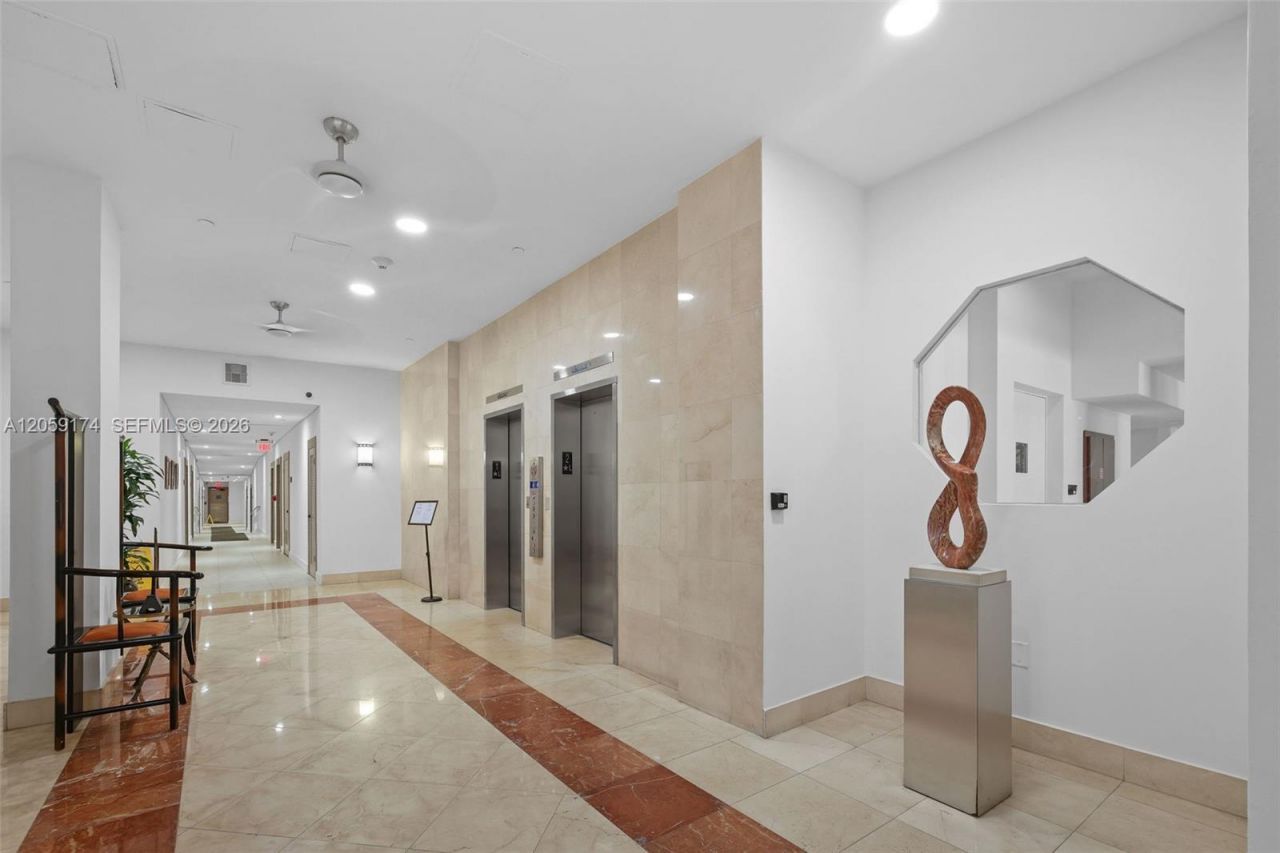 5825 Collins Ave, Unit 12H, Miami Beach, FL 33140 Photo