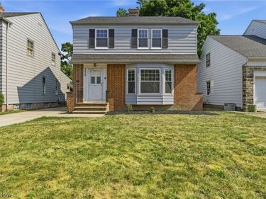 4429 Groveland Road, University Heights, OH 44118