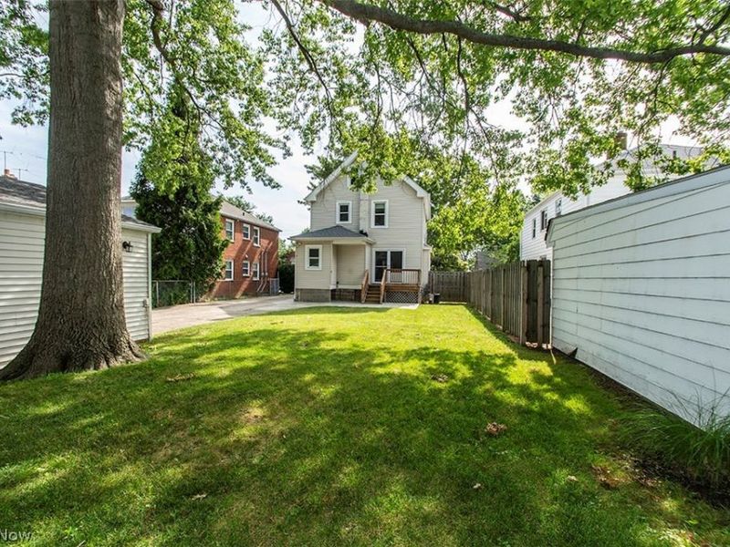 2300 Lakeview Avenue, Rocky River, OH 44116 Photo 6