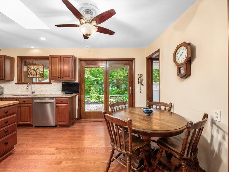6107 Riverside Drive, Powell, OH 43065 Photo 27