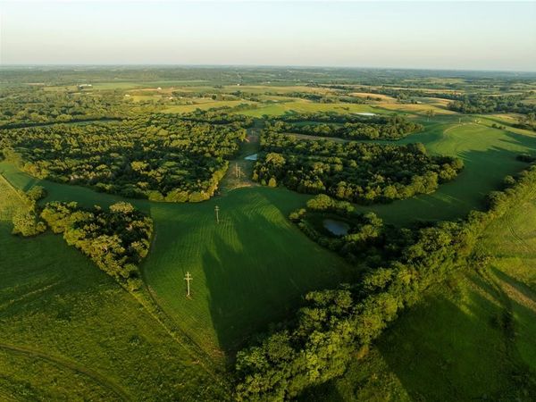 0000 F Highway, Sheridan, MO 64486