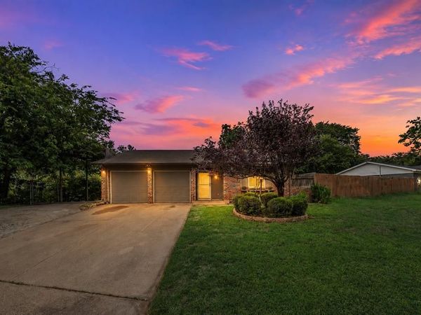 117 Myrtle Court, Hurst, TX 76053