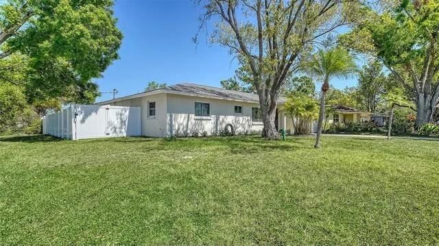 4205 Ruth Way, Sarasota, FL 34232 Photo