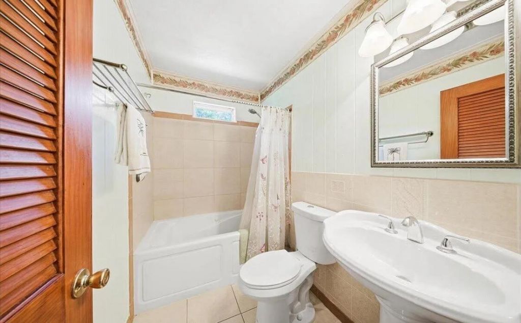 4205 Ruth Way, Sarasota, FL 34232 Photo