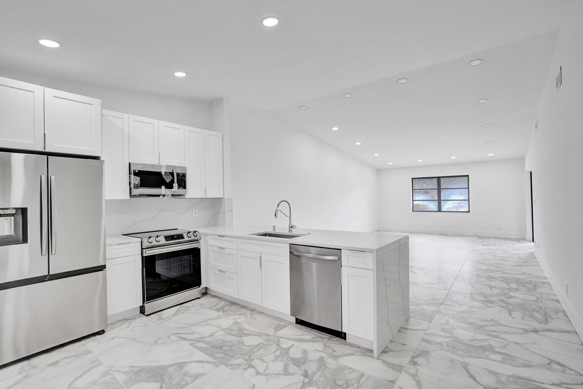 6128 Kings Gate Circle, Unit B, Delray Beach, FL 33484 Photo