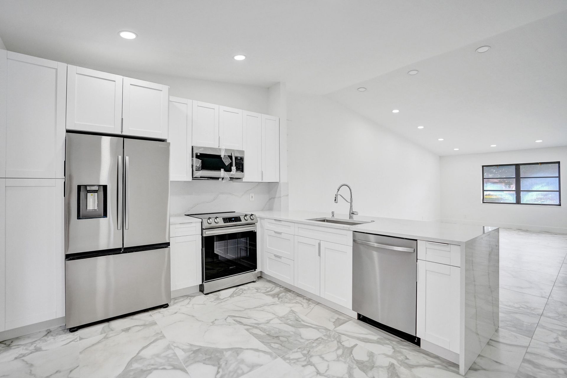 6128 Kings Gate Circle, Unit B, Delray Beach, FL 33484 Photo