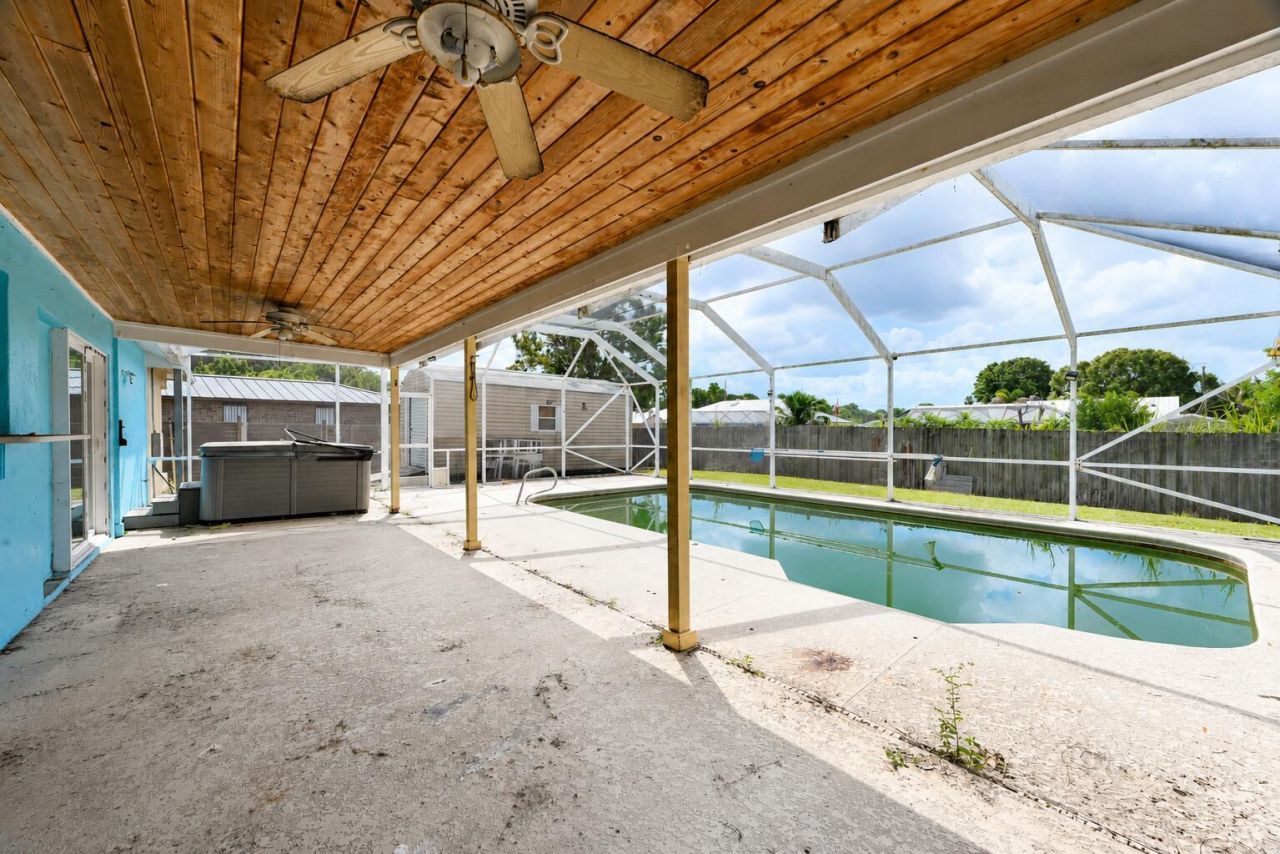 392 SE Crosspoint Drive, Port Saint Lucie, FL 34983 Photo