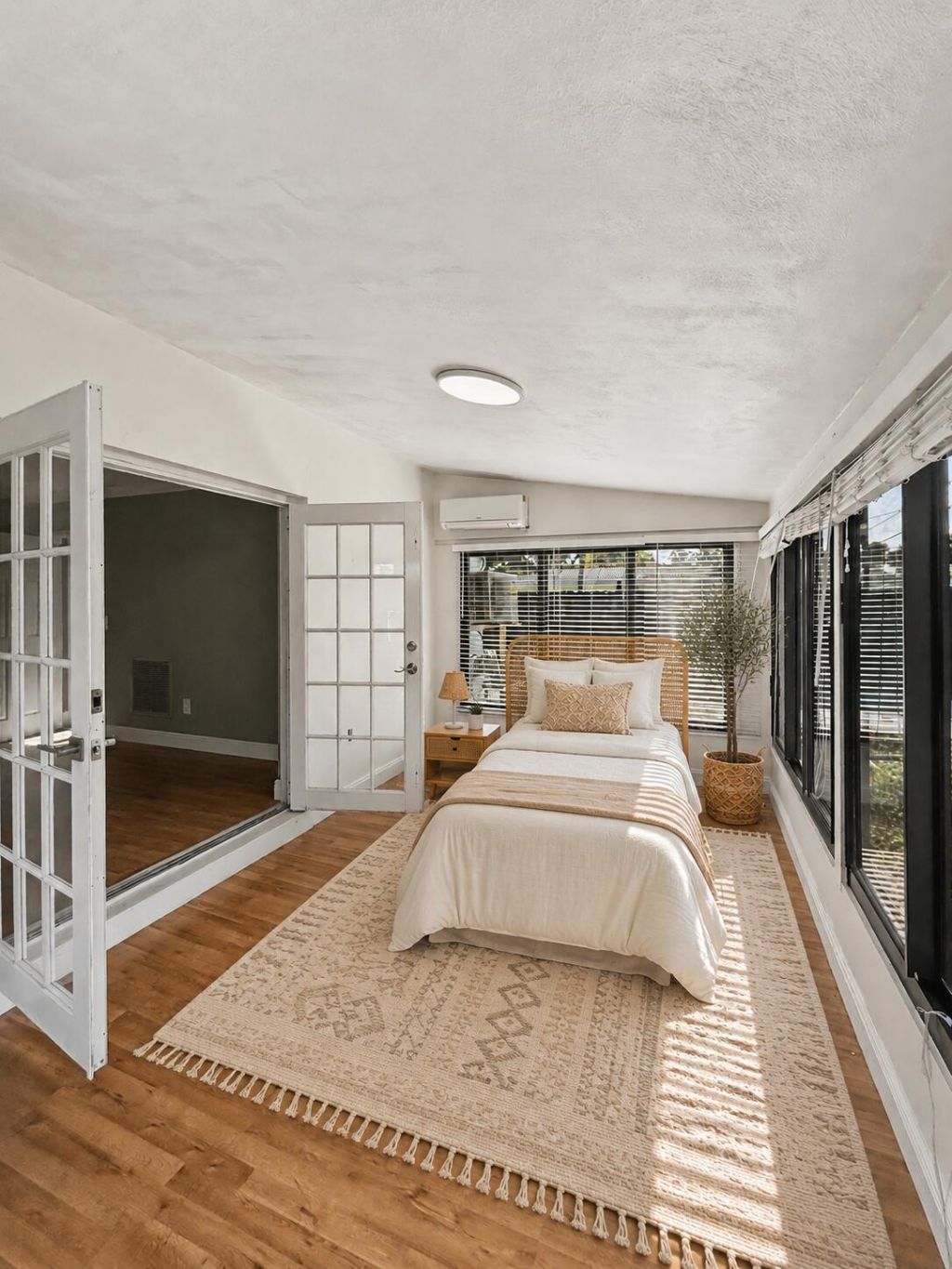 150 SE 5th Court, Pompano Beach, FL 33060 Photo