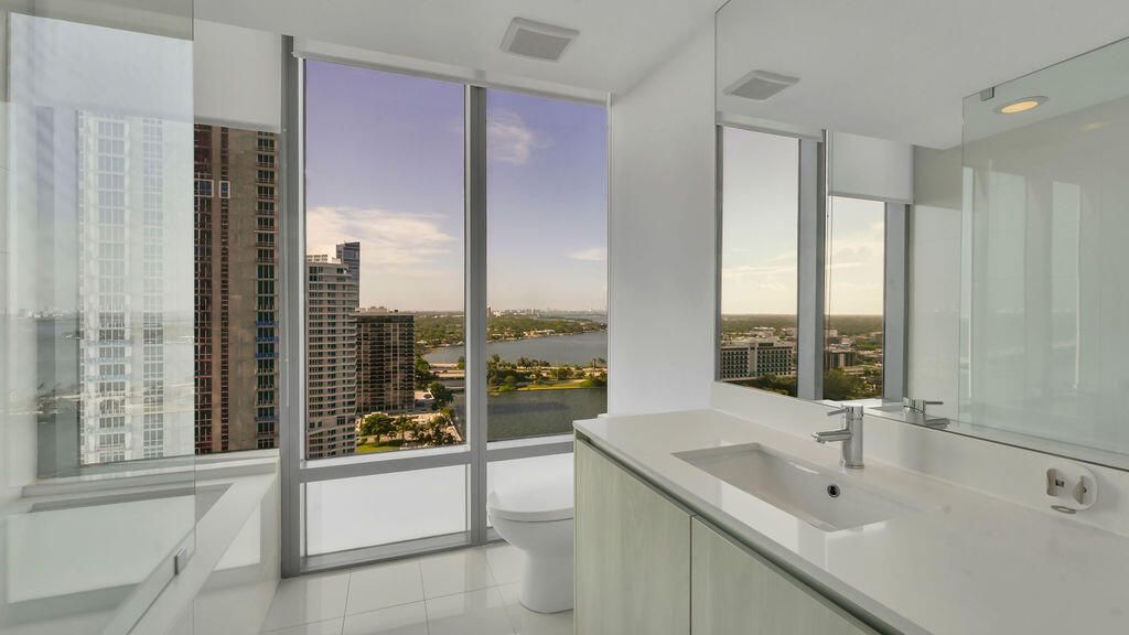 3131 NE 7th Avenue, Unit 2206, Miami, FL 33137 Photo
