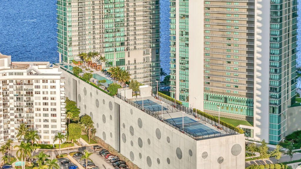3131 NE 7th Avenue, Unit 2206, Miami, FL 33137 Photo