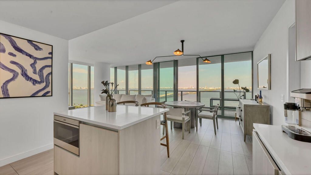 3131 NE 7th Avenue, Unit 2206, Miami, FL 33137 Photo