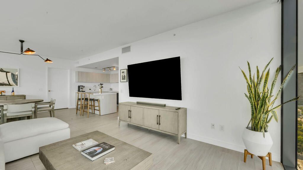 3131 NE 7th Avenue, Unit 2206, Miami, FL 33137 Photo