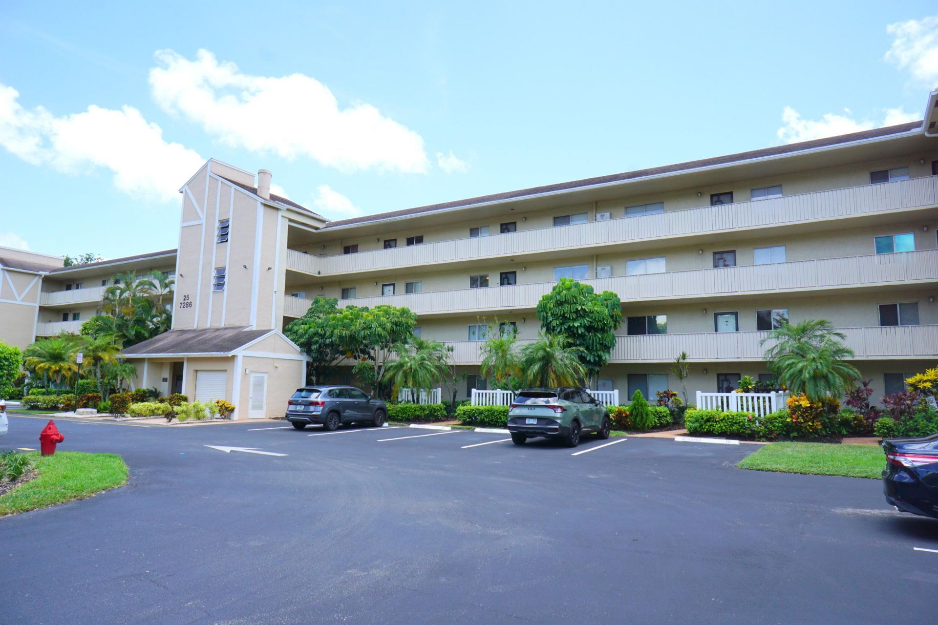 7286 Huntington Lane, Unit 306, Delray Beach, FL 33446 Photo