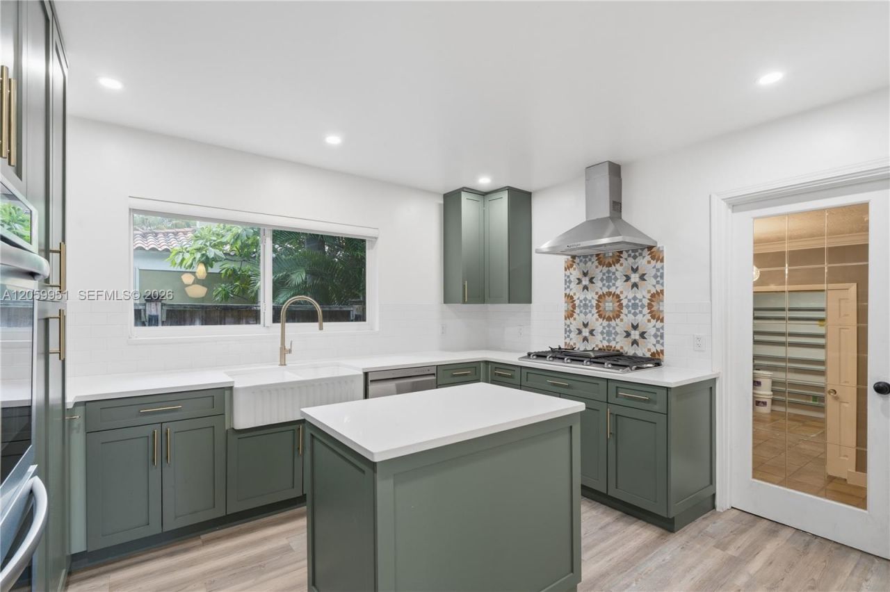 110 N 16th Ave, Hollywood, FL 33020 Photo