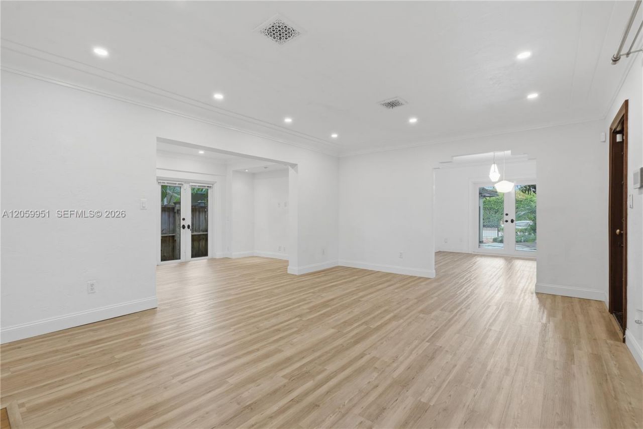 110 N 16th Ave, Hollywood, FL 33020 Photo