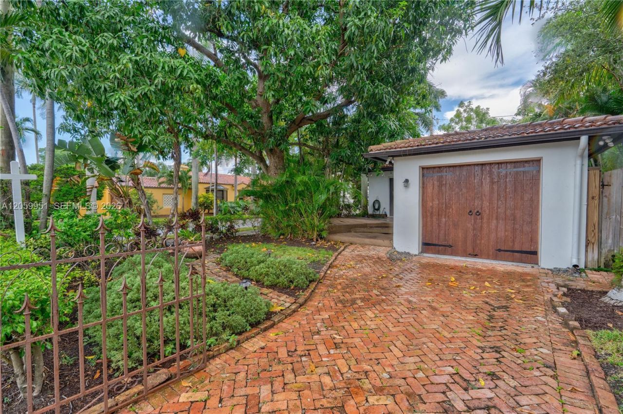 110 N 16th Ave, Hollywood, FL 33020 Photo
