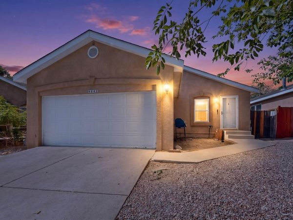 8842 Odin Road SW, Albuquerque, NM 87121