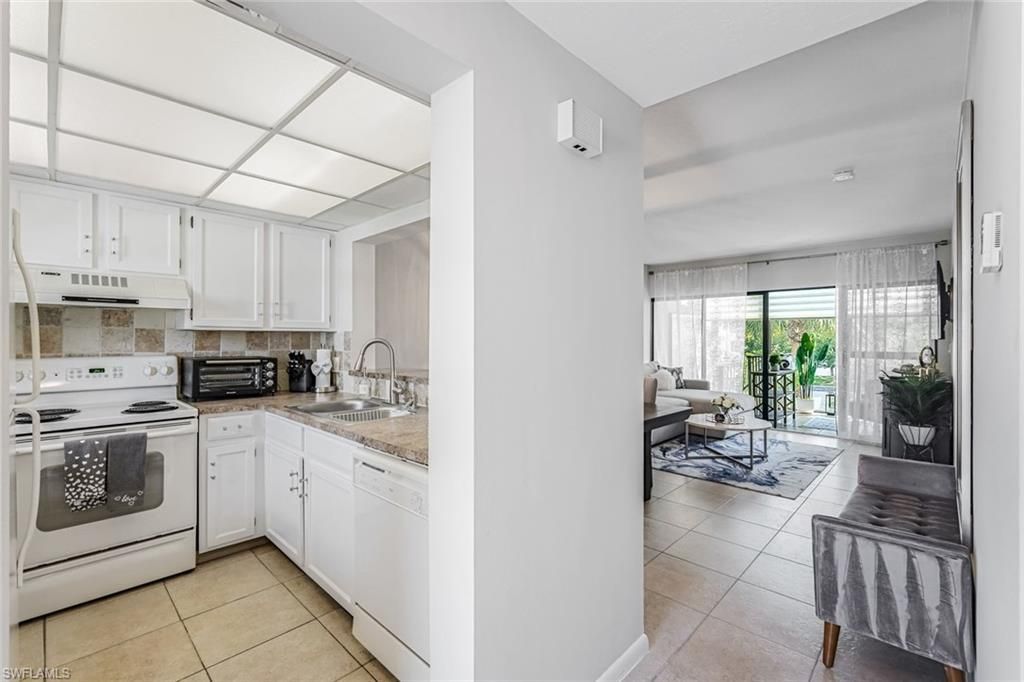 807 River Point Dr , Unit 102D, Naples, FL 34102 Photo