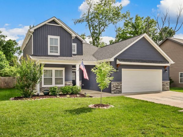 323 Crusaw Dr , Clarksville, TN 37043