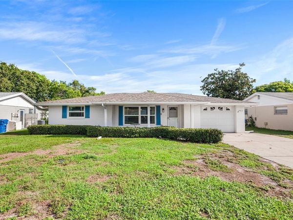 7913 RAINTREE DRIVE , NEW PORT RICHEY, FL 34653