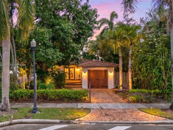110 N 16th Ave, Hollywood, FL 33020