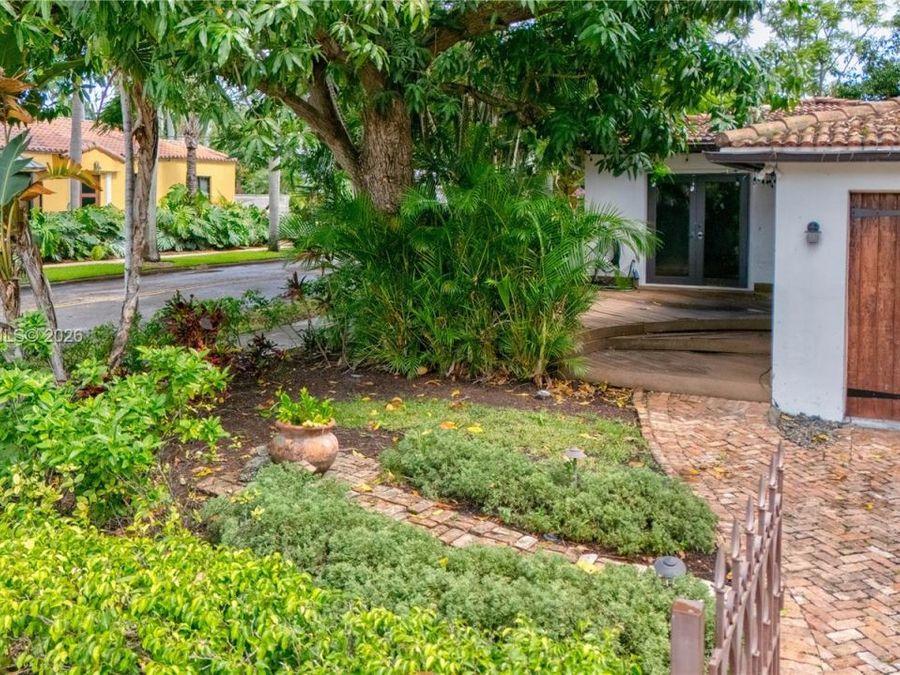 Property Image 61