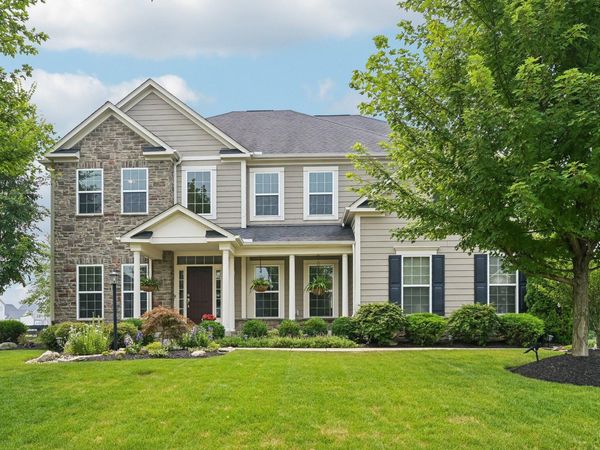 727 Regency Bend, Delaware, OH 43015